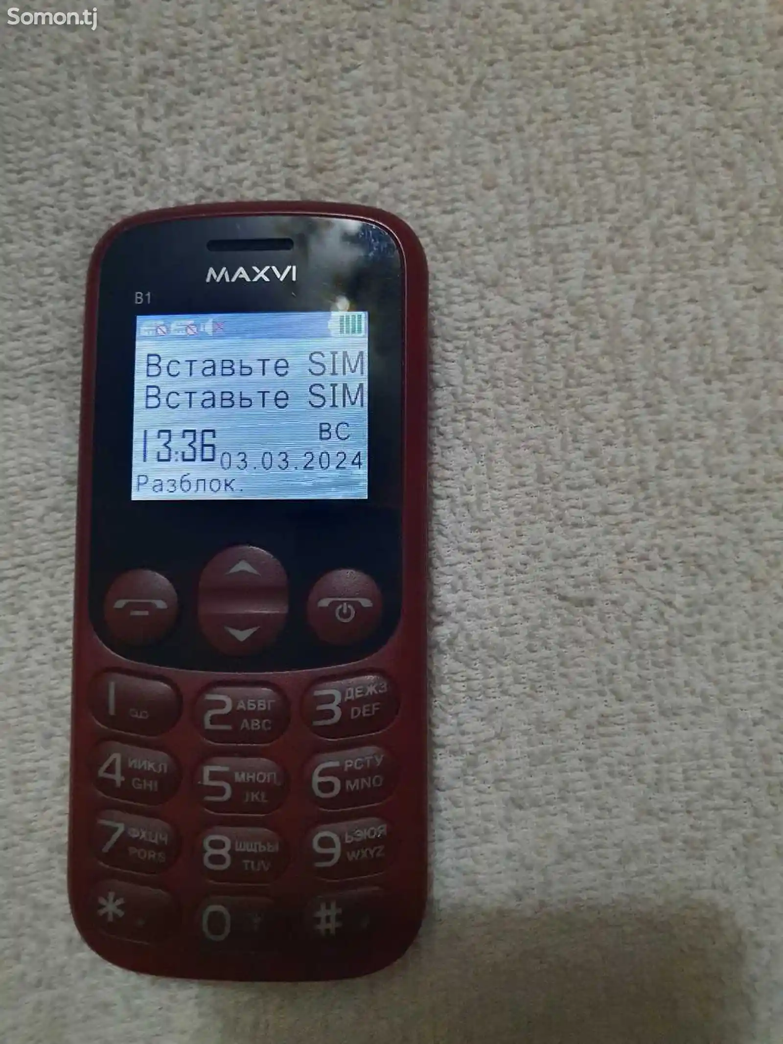 Телефон Maxvi-1
