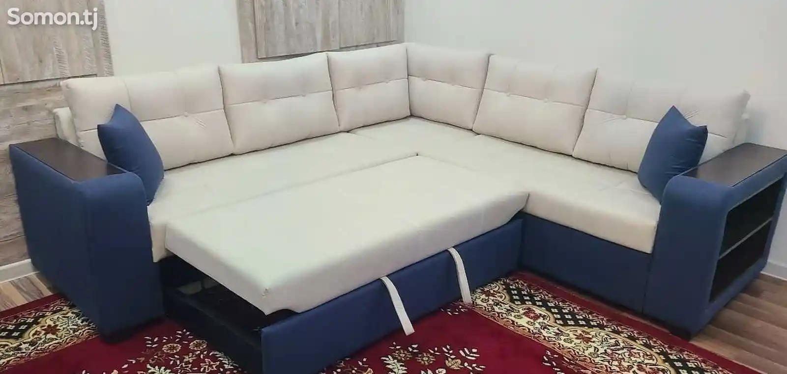 Раскладной диван со столом-2