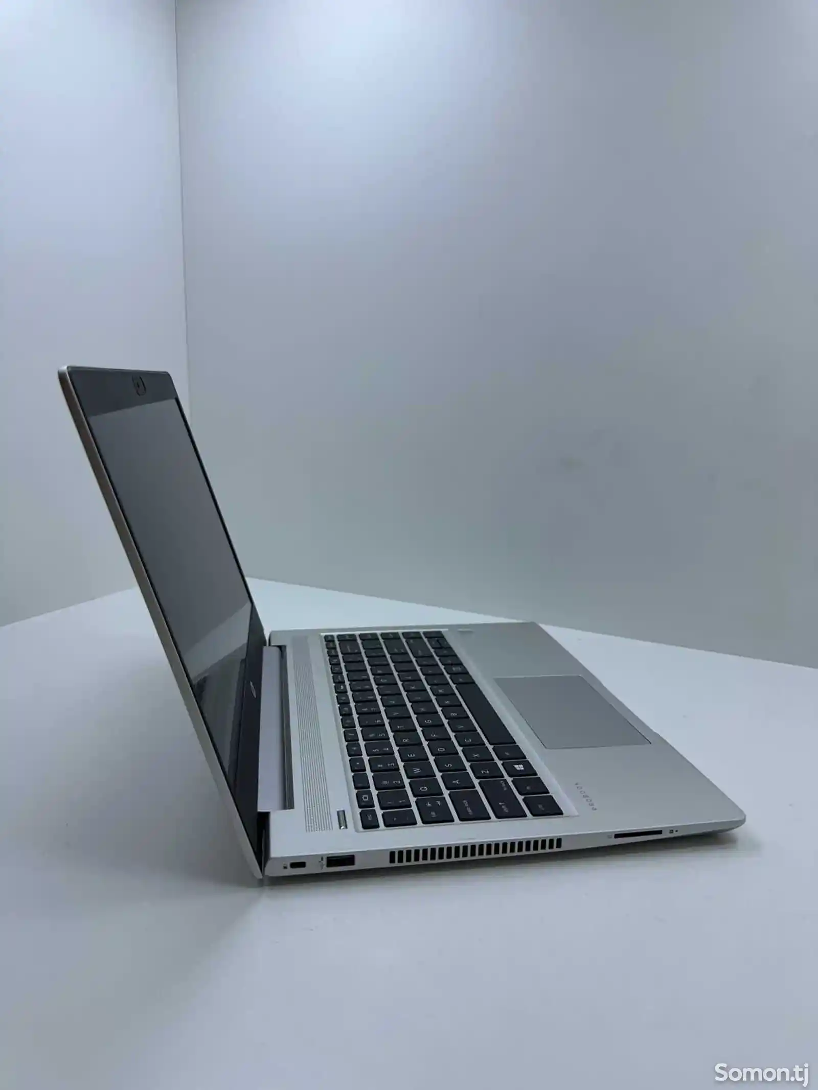 Ноутбук HP probook r5-4500u-3