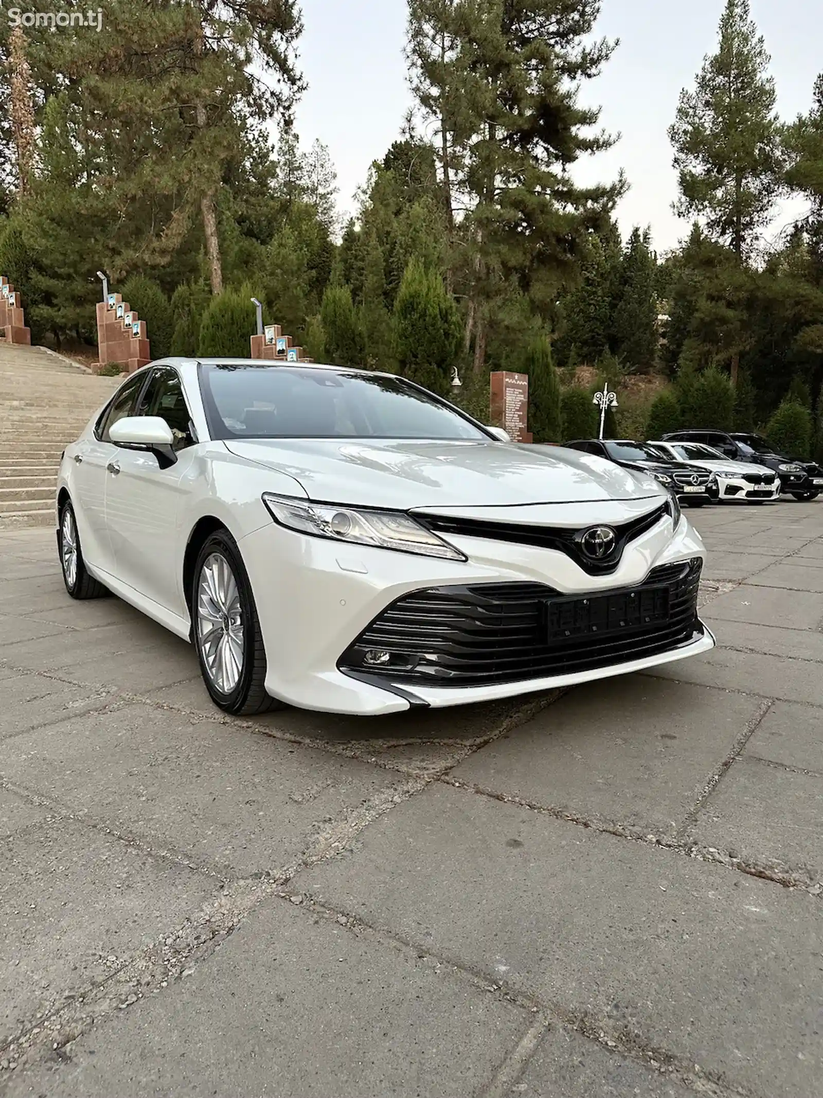 Toyota Camry, 2018-1