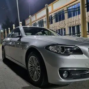 BMW 5 series, 2011