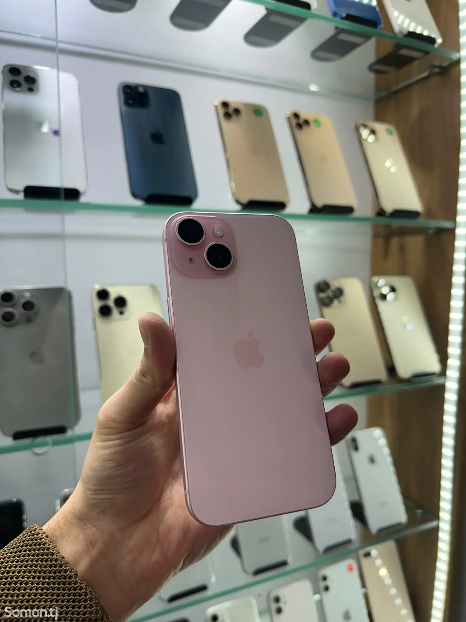 Apple iPhone 15, 128 gb, Pink-1