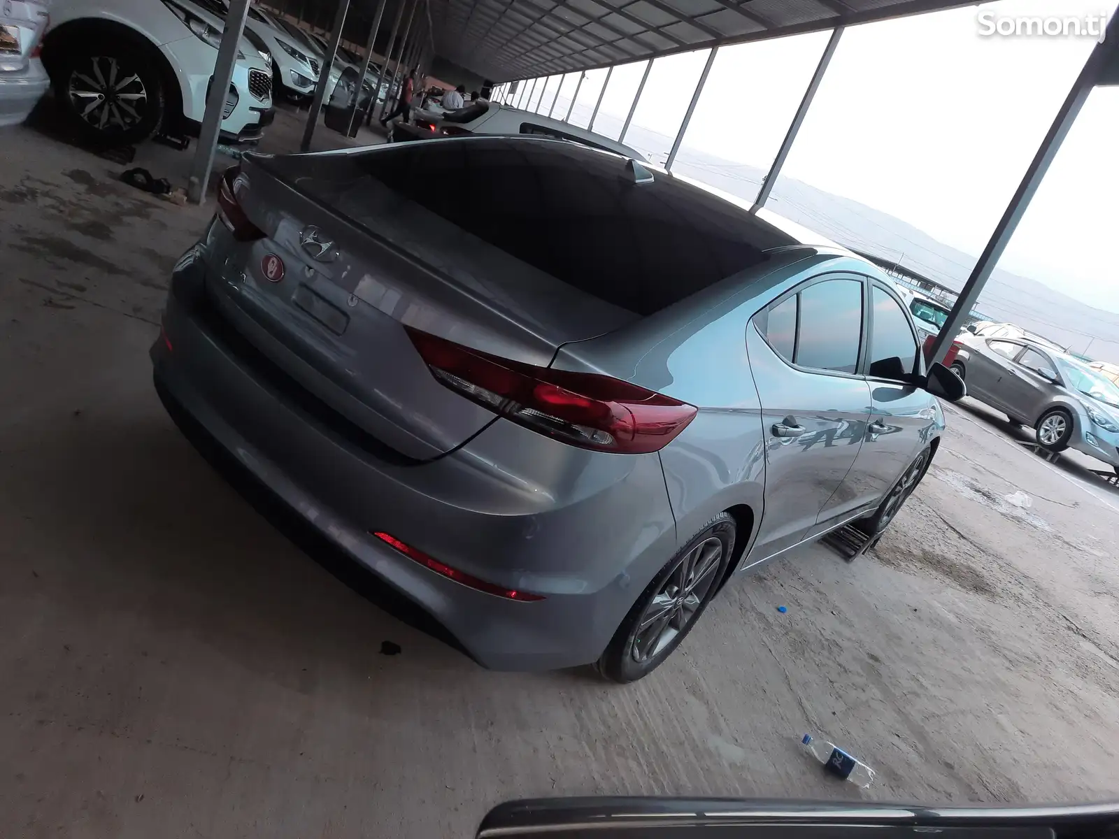 Hyundai Elantra, 2016-3