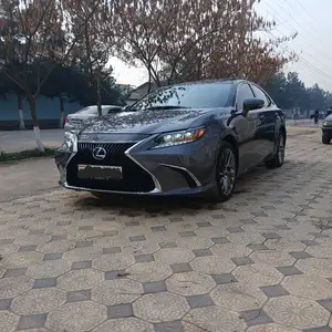 Lexus ES series, 2016