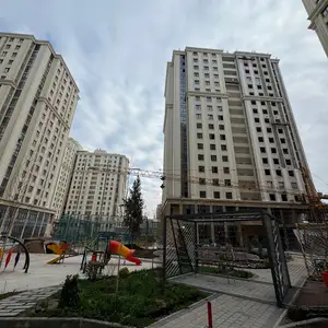 3-комн. квартира, 16 этаж, 137 м², Проспект Айни Бустон Сити