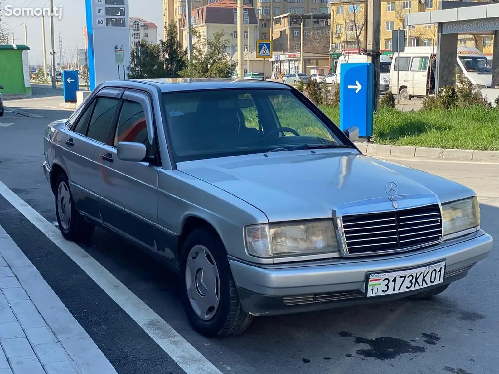 Mercedes-Benz W201, 1990-1