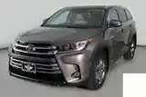 Toyota Highlander, 2017-9