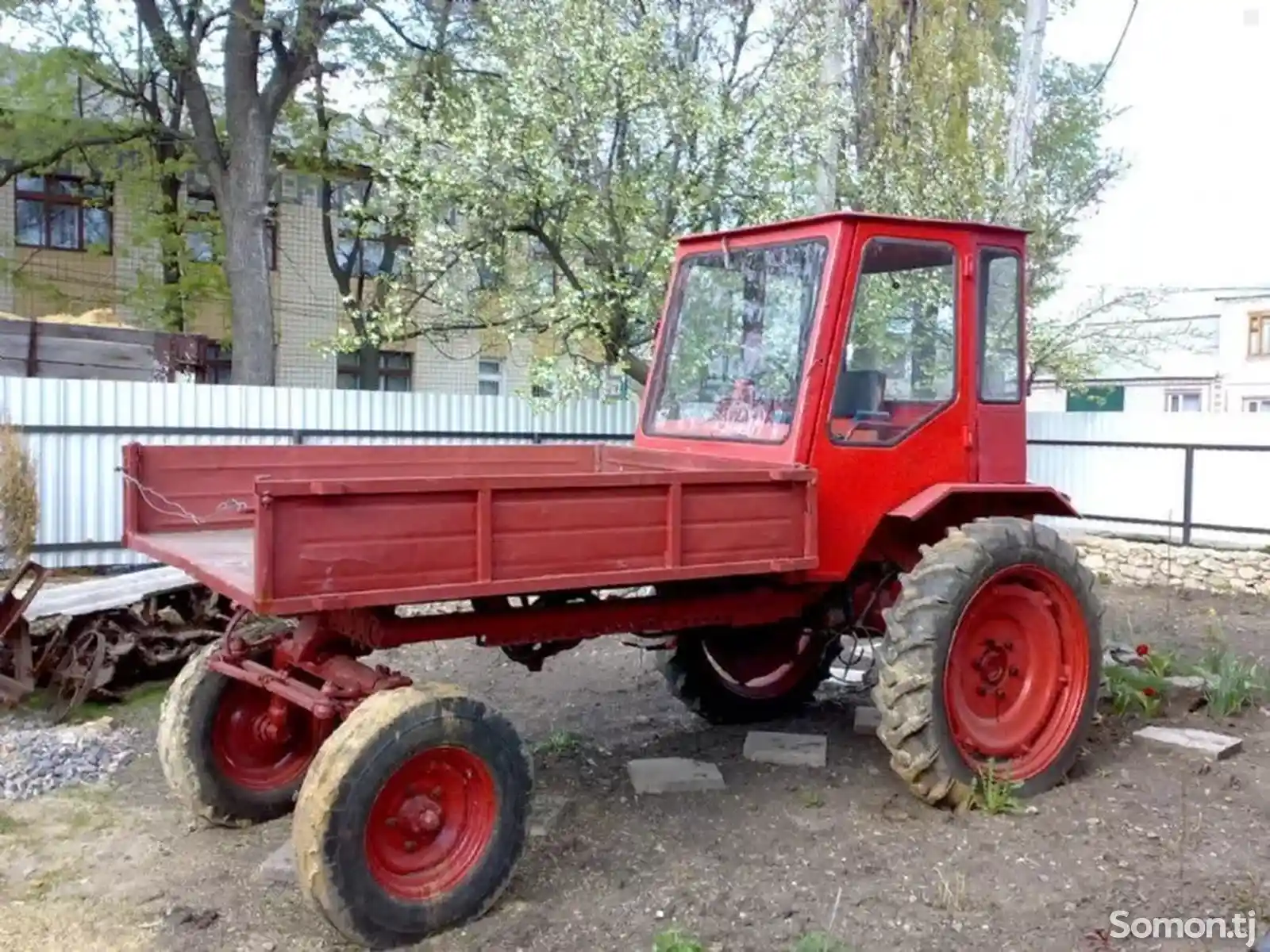Трактор Т16