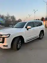 Toyota Land Cruiser, 2023-4