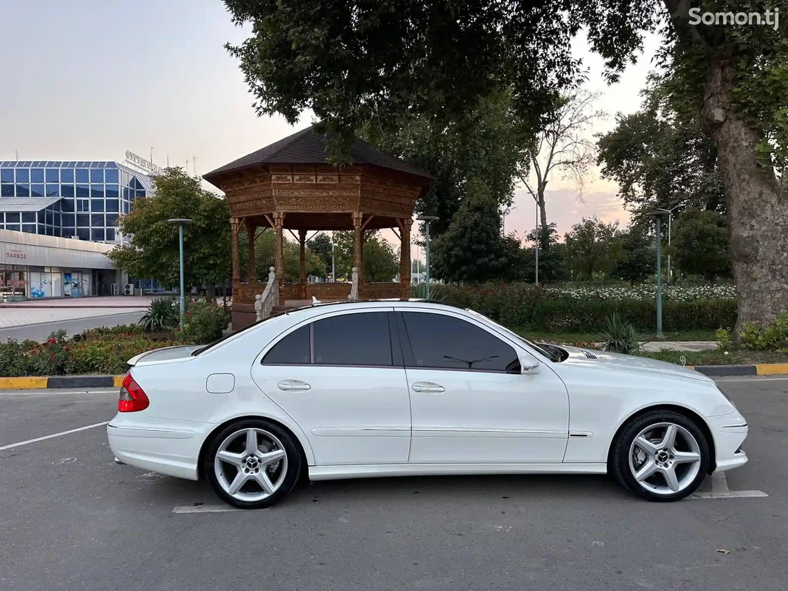 Mercedes-Benz E class, 2007-4