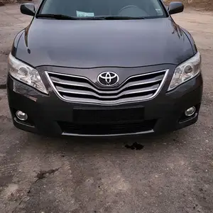 Toyota Camry, 2011