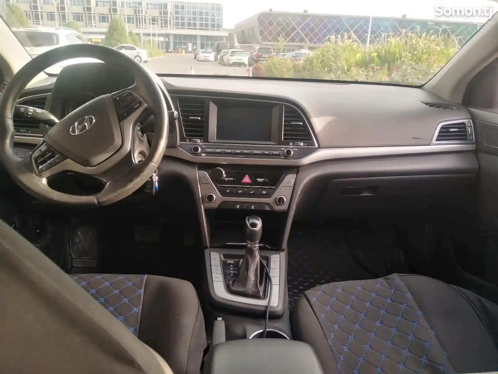 Hyundai Elantra, 2017-1