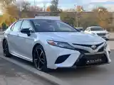 Toyota Camry, 2018-5