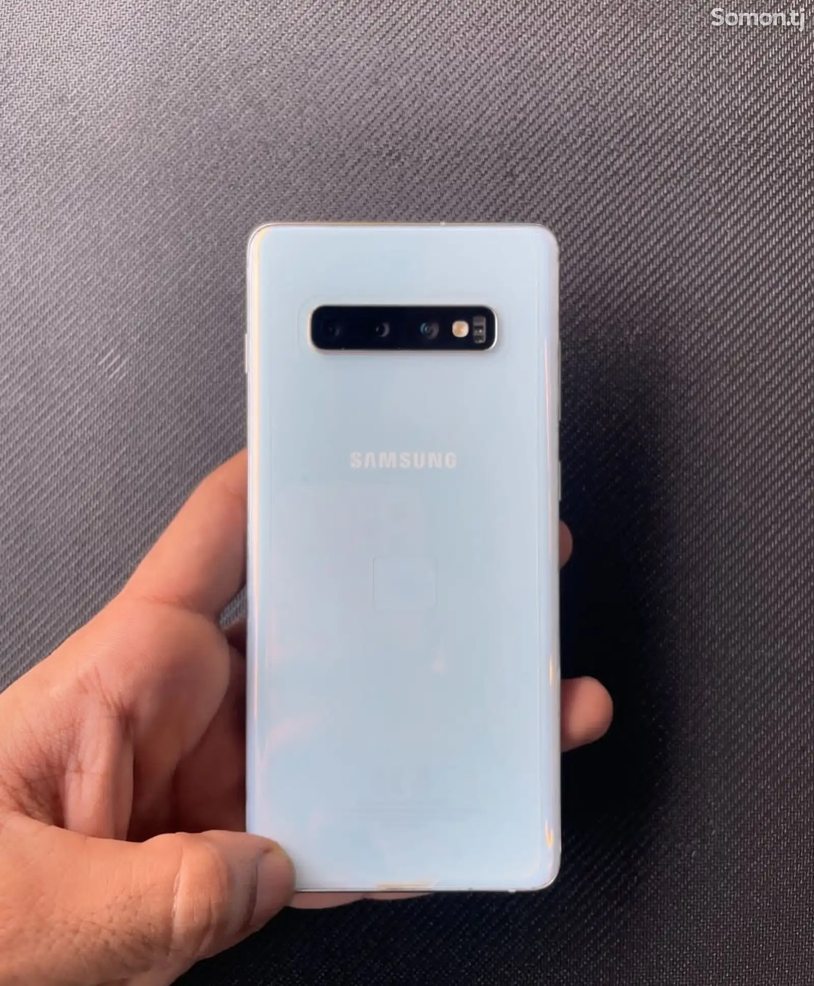 Samsung Galaxy S10+-1