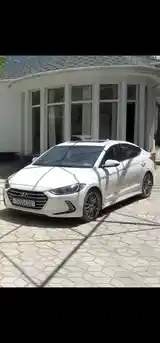 Hyundai Elantra, 2017-2