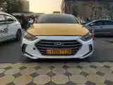 Hyundai Elantra, 2017-6