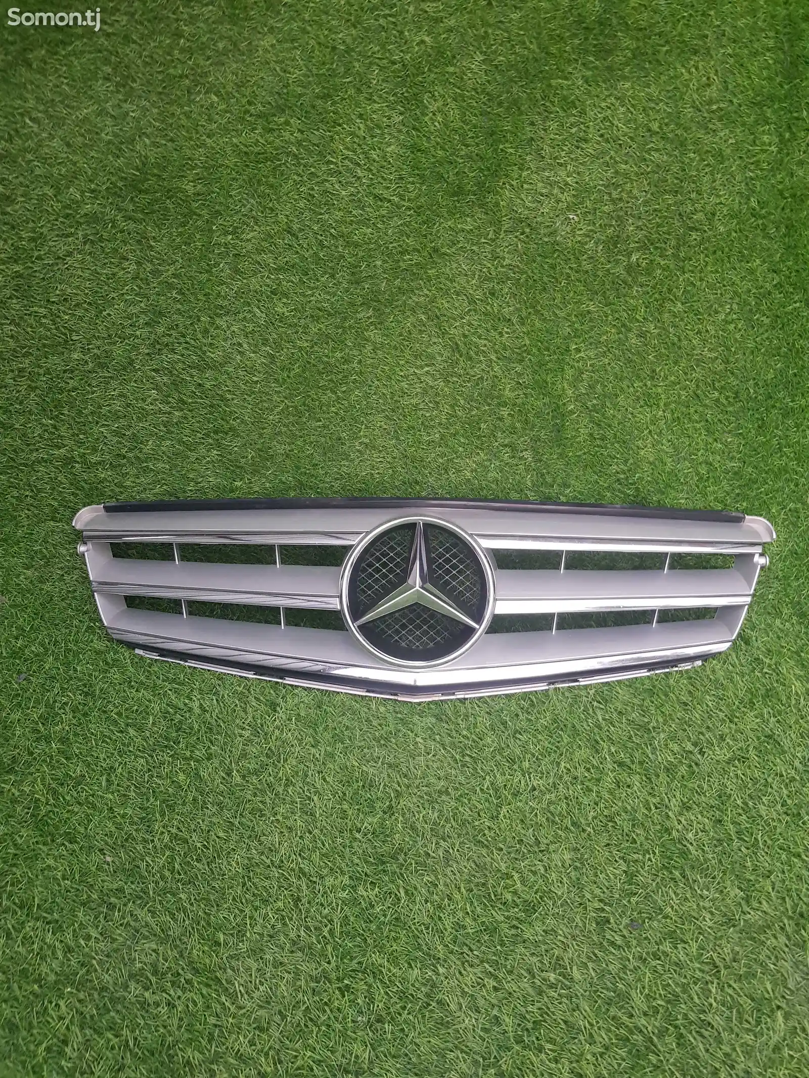 Облицовка Mercedes W204-1