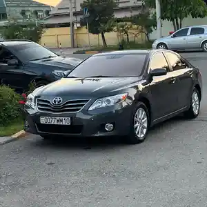 Toyota Camry, 2011