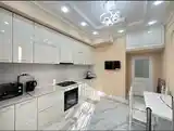 2-комн. квартира, 11 этаж, 78м², Созидание-9