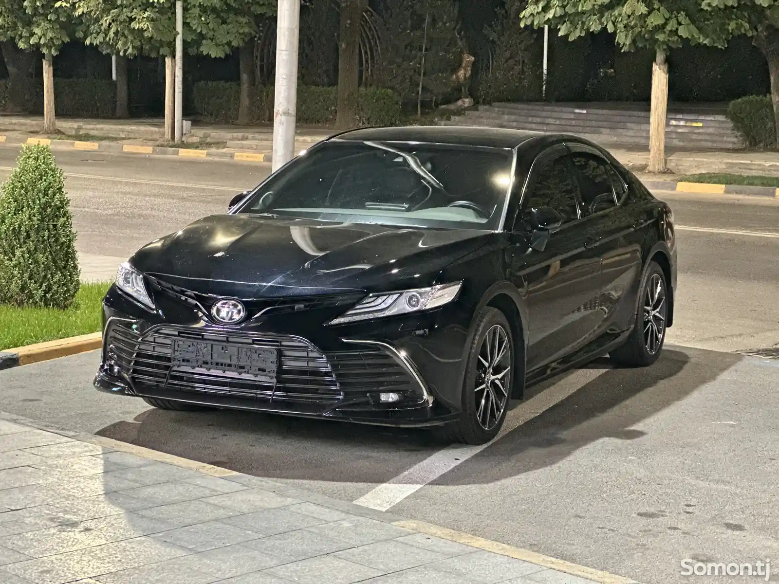 Toyota Camry, 2021-1