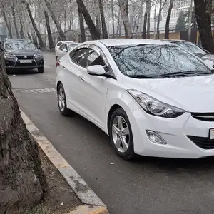 Hyundai Avante, 2012