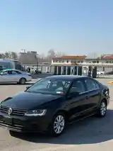 Volkswagen Jetta, 2017-2