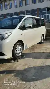 Toyota Noah, 2014-3