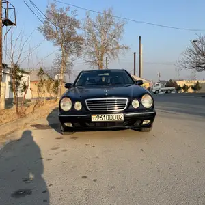 Mercedes-Benz E class, 2001