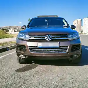 Volkswagen Touareg, 2012