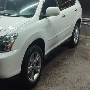 Lexus RX series, 2009