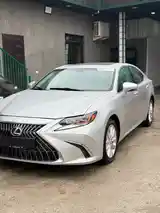 Lexus ES series, 2014-2