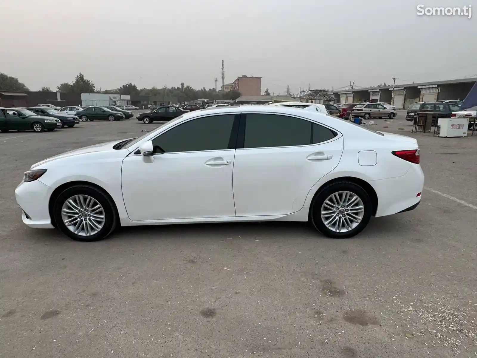 Lexus ES series, 2015-10