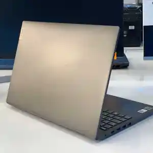 Ноутбук Lenovo Core i3-10110U