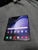 Samsung Galaxy Z Fold 5-8