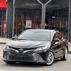 Toyota Camry, 2018