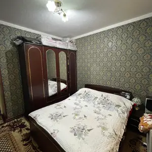 3-комн. квартира, 1 этаж, 64 м², 13 мкр