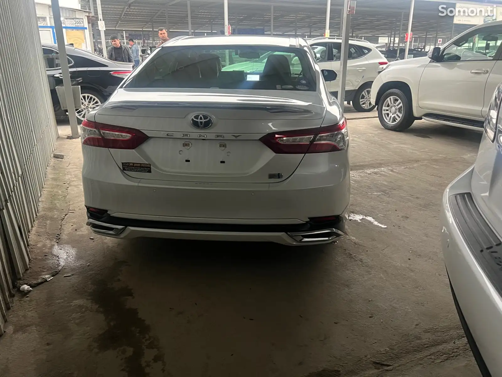 Toyota Camry, 2018-1