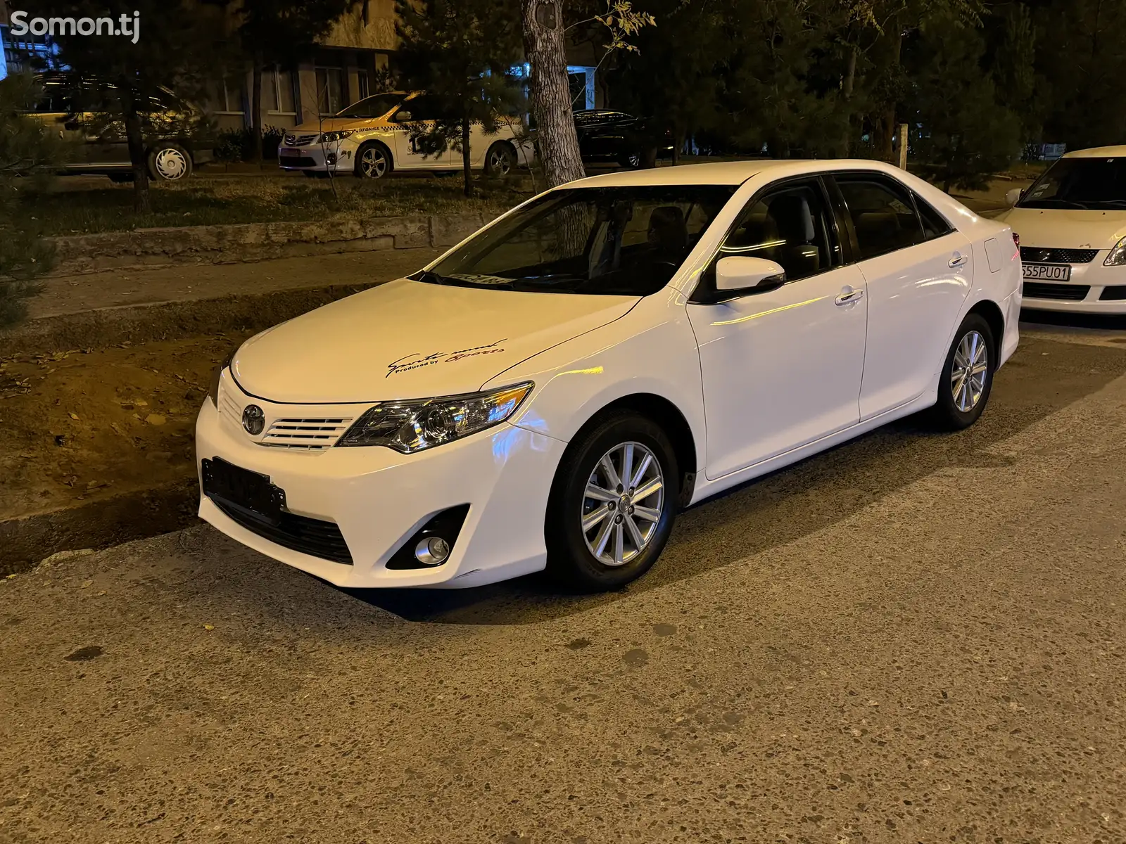 Toyota Camry, 2013-1