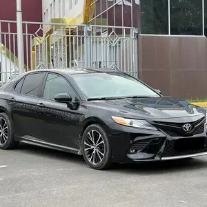 Toyota Camry, 2019