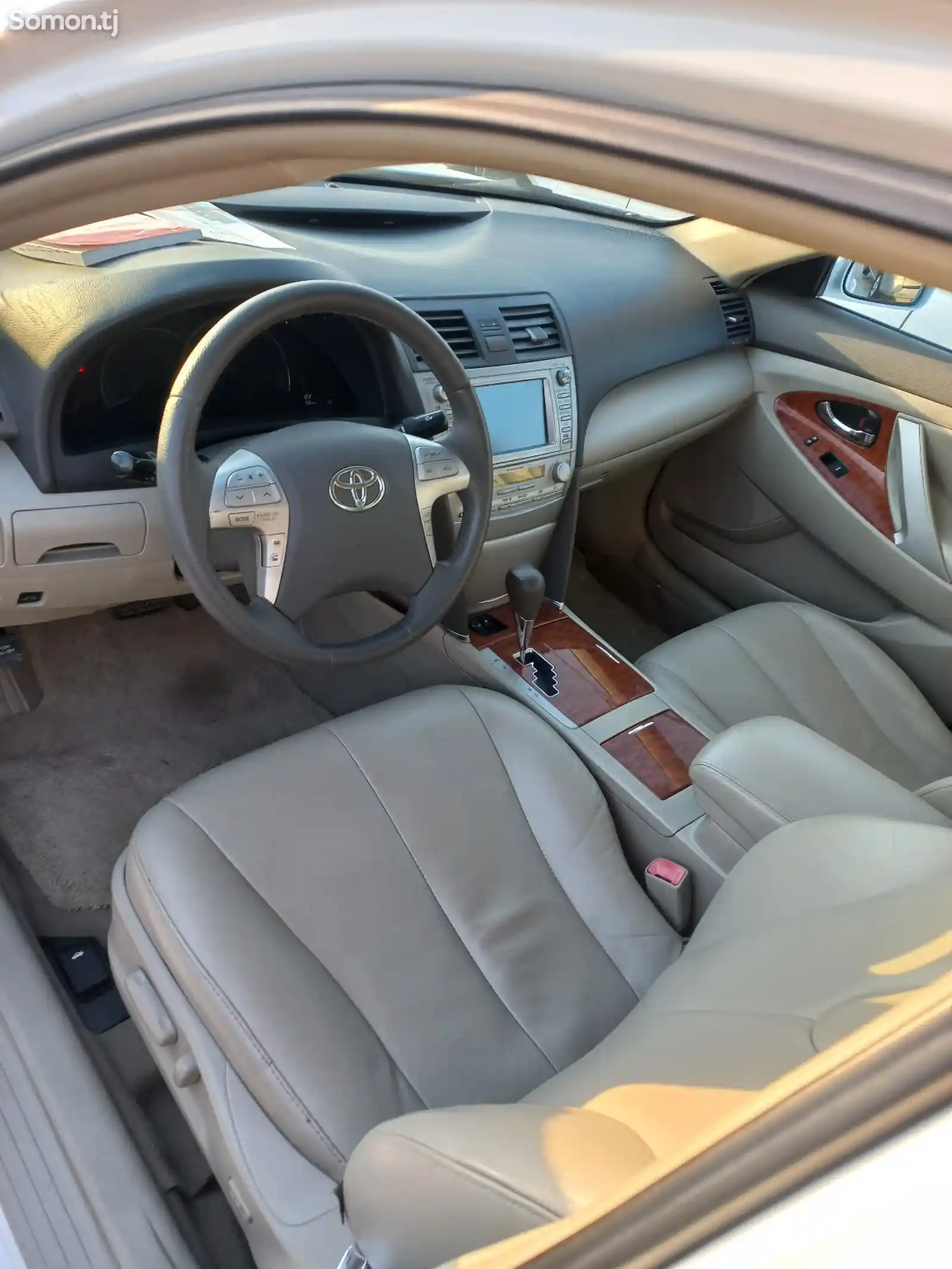 Toyota Camry, 2010-6