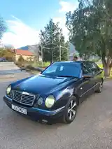 Mercedes-Benz E class, 1997-8