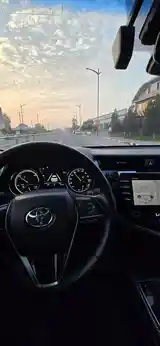 Toyota Camry, 2018-10