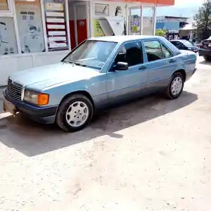 Mercedes-Benz W201, 1990