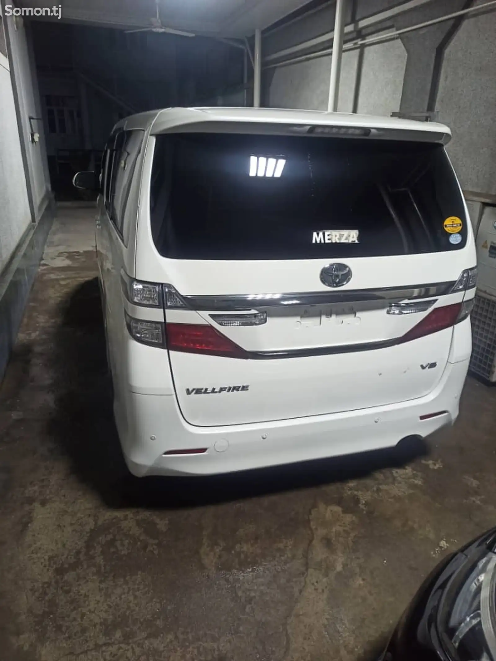 Toyota Vellfire, 2014-1