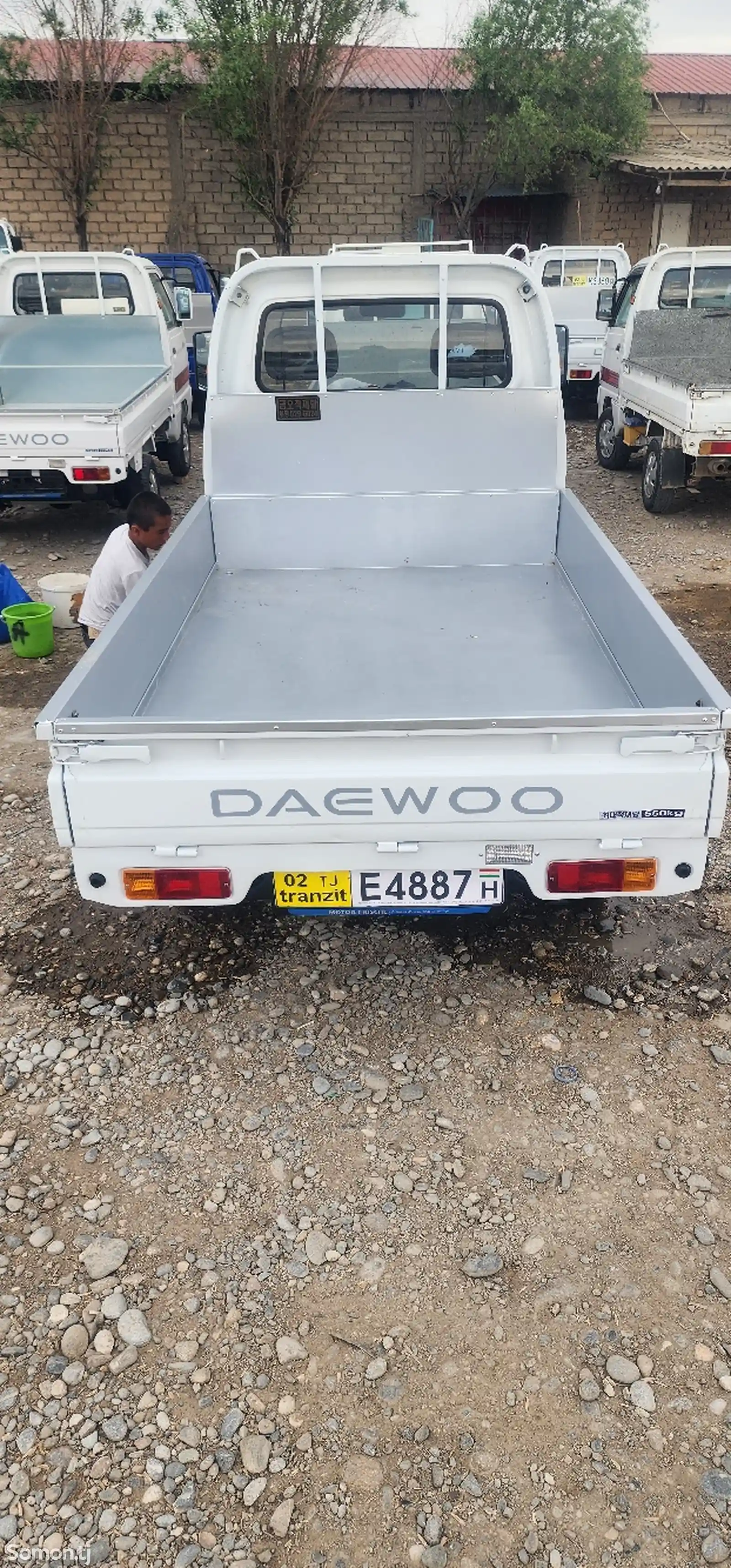 Бортовой автомобиль Daewoo Labo-3