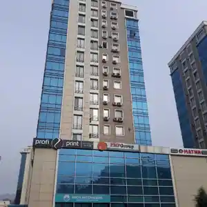 3-комн. квартира, 10 этаж, 100 м², на против Цум