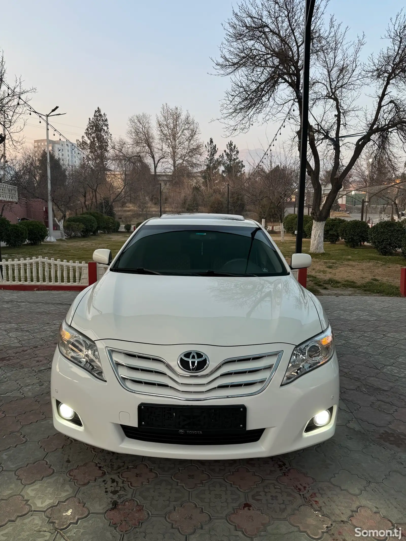 Toyota Camry, 2011-1