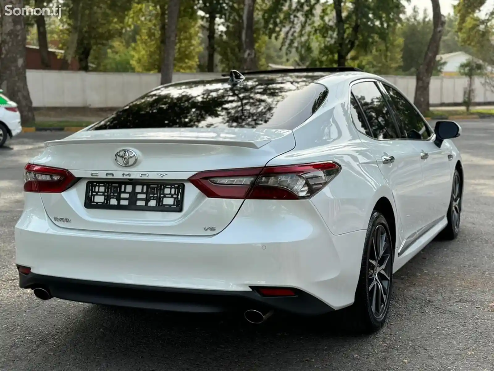 Toyota Camry, 2023-3