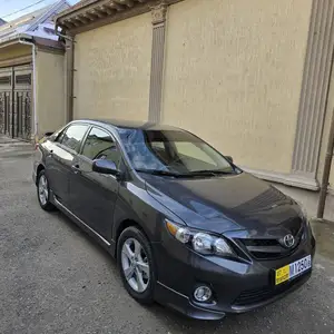 Toyota Corolla, 2013