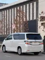 Toyota Vellfire, 2015-6